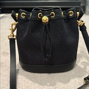 Tory Burch Black and Gold Shoulder Bag